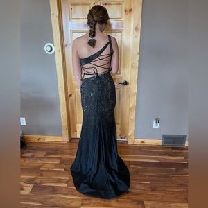 Beautiful heat sequined dark grey comfortable formal dress